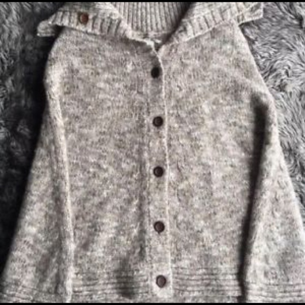 Lucky Brand 🍀 Poncho/Cape style sweater